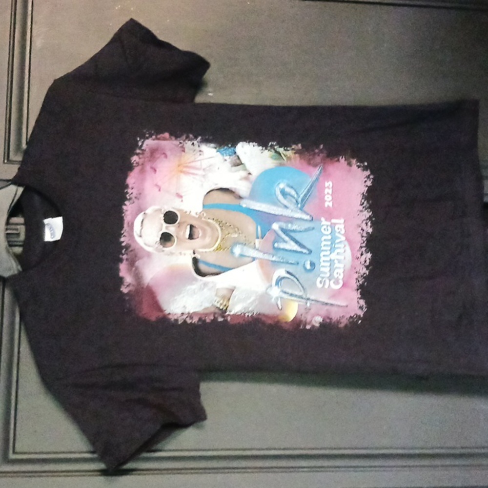 Pink concert t shirt